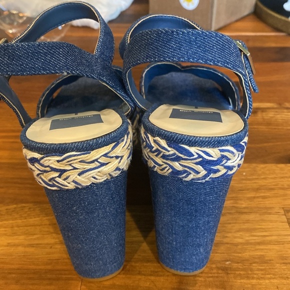 Dolce Vita Cale Blue Denim Chunky Platform Heels - Picture 9 of 10